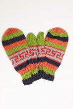 Load image into Gallery viewer, Hand knitted woolen mitten with soft fleece liner - unisex