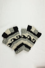 Load image into Gallery viewer, High quality hand knitted woolen half glove with soft fleece liner - unisex
