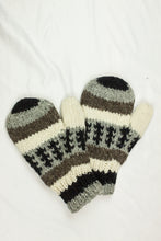 Load image into Gallery viewer, Hand knitted woolen mitten with soft fleece liner - unisex