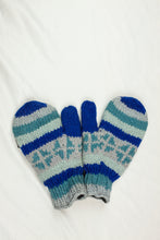 Load image into Gallery viewer, Hand knitted woolen mitten with soft fleece liner - unisex
