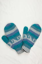 Load image into Gallery viewer, Hand knitted woolen mitten with soft fleece liner - unisex
