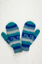 Load image into Gallery viewer, Hand knitted woolen mitten with soft fleece liner - unisex